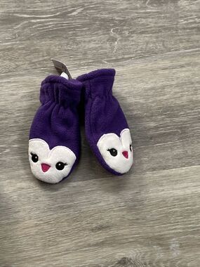 The Childrens Place Girls Purple Print Winter Gloves Mittens SZ 12/24 Penguins